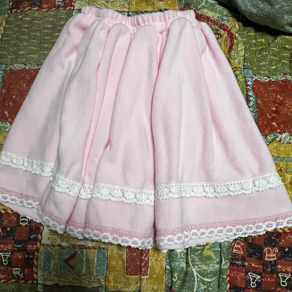 Elegant Pink Lace Trim Skirt